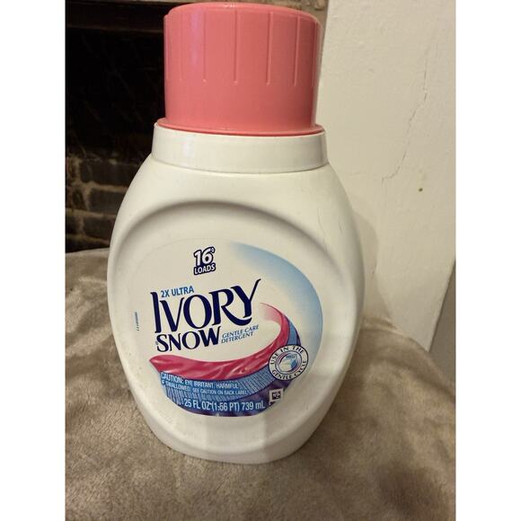 Original Formula Ivory Snow Ultra Gentle Care Liquid Detergent 25 oz 16 Loads - Picture 1 of 2